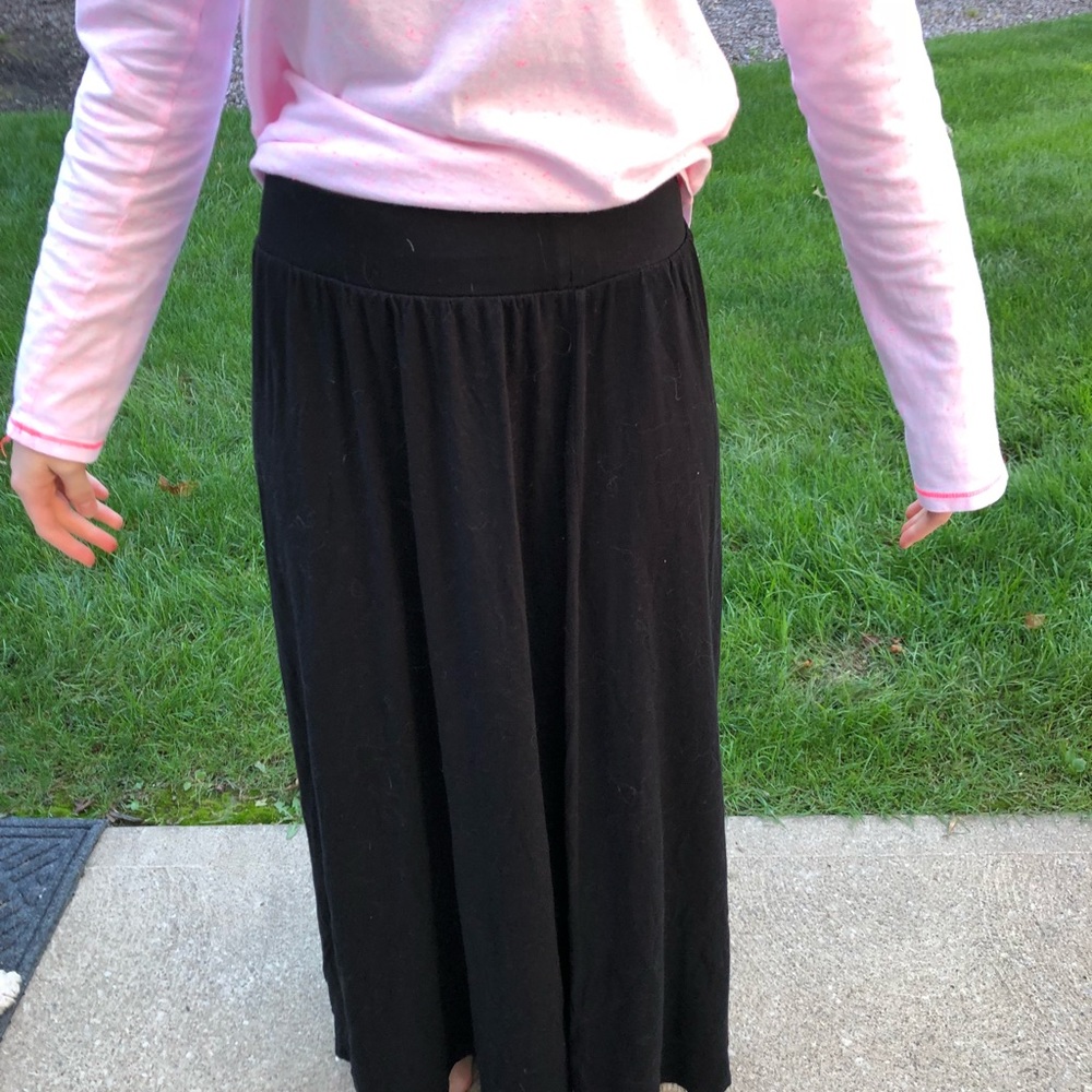 Cherokee black soft 14/16 skirt. Stretchy